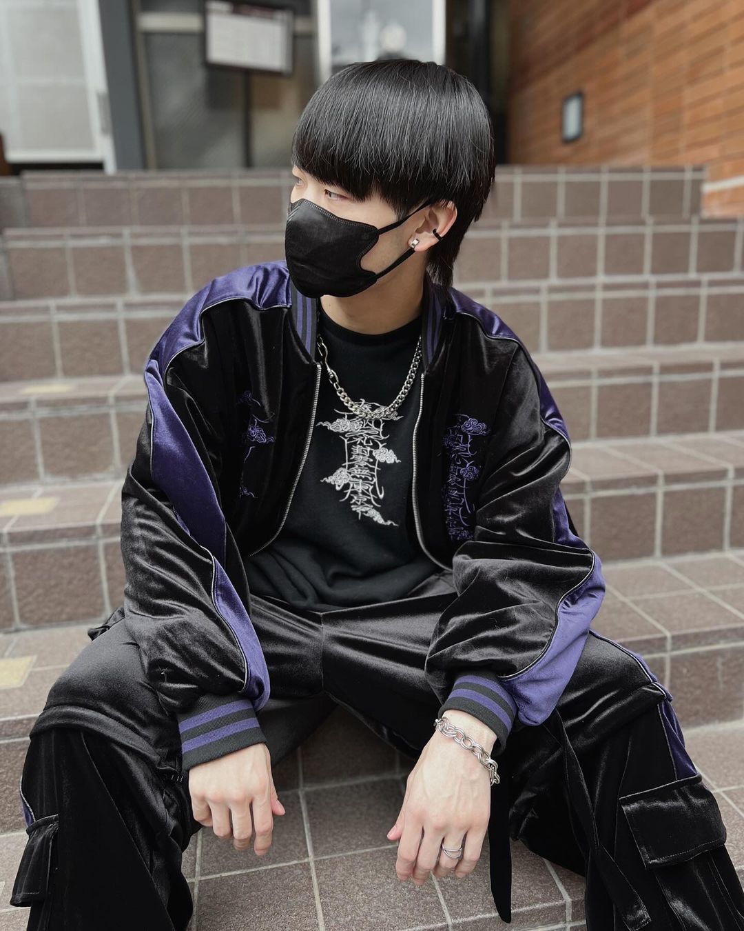 【STAFF】