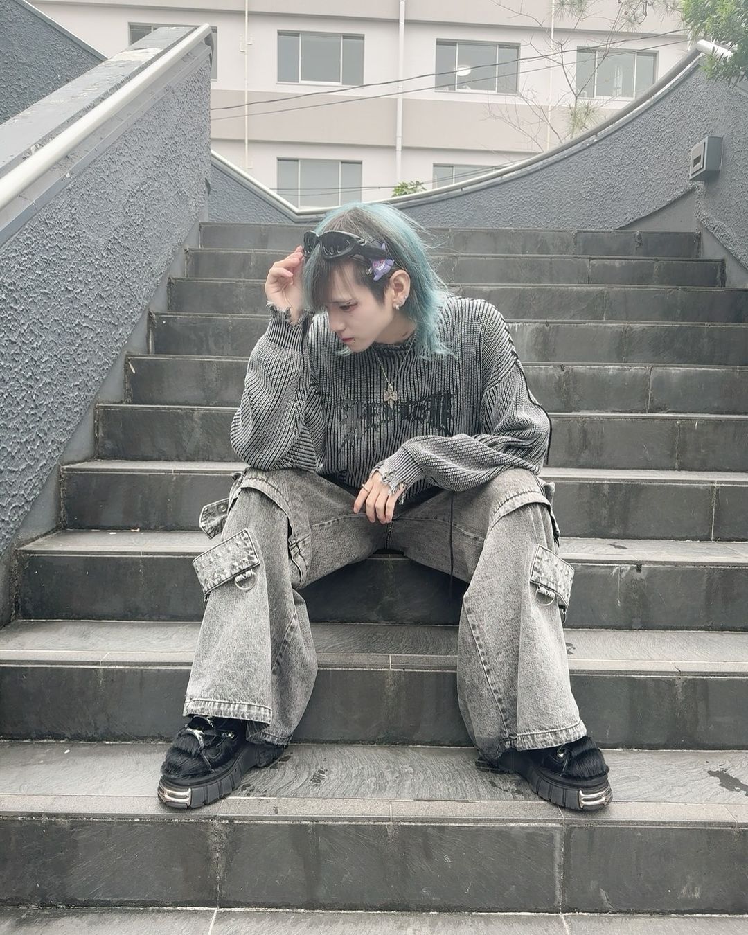 【STAFF】