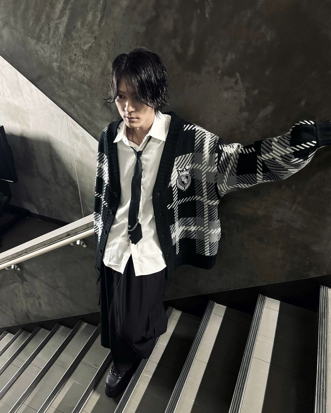 【STAFF】