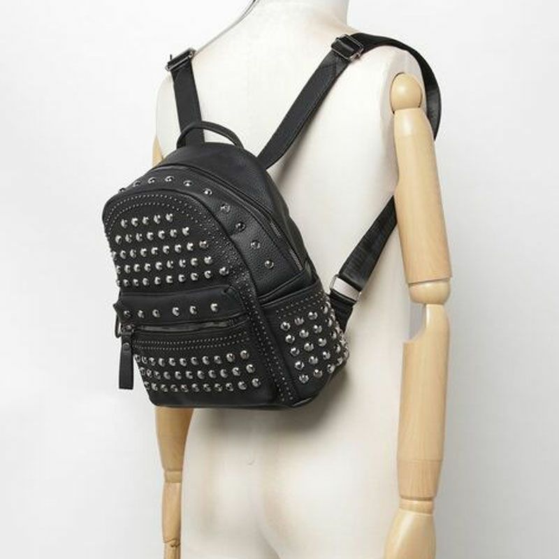 CV Select【シーブイセレクト】スタッズバッグパック/全1色