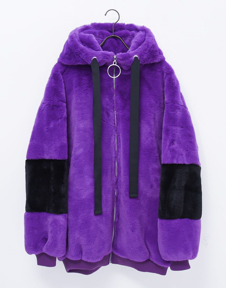 TRAVAS TOKYO【トラバストーキョー】バックロゴハイネックファー 