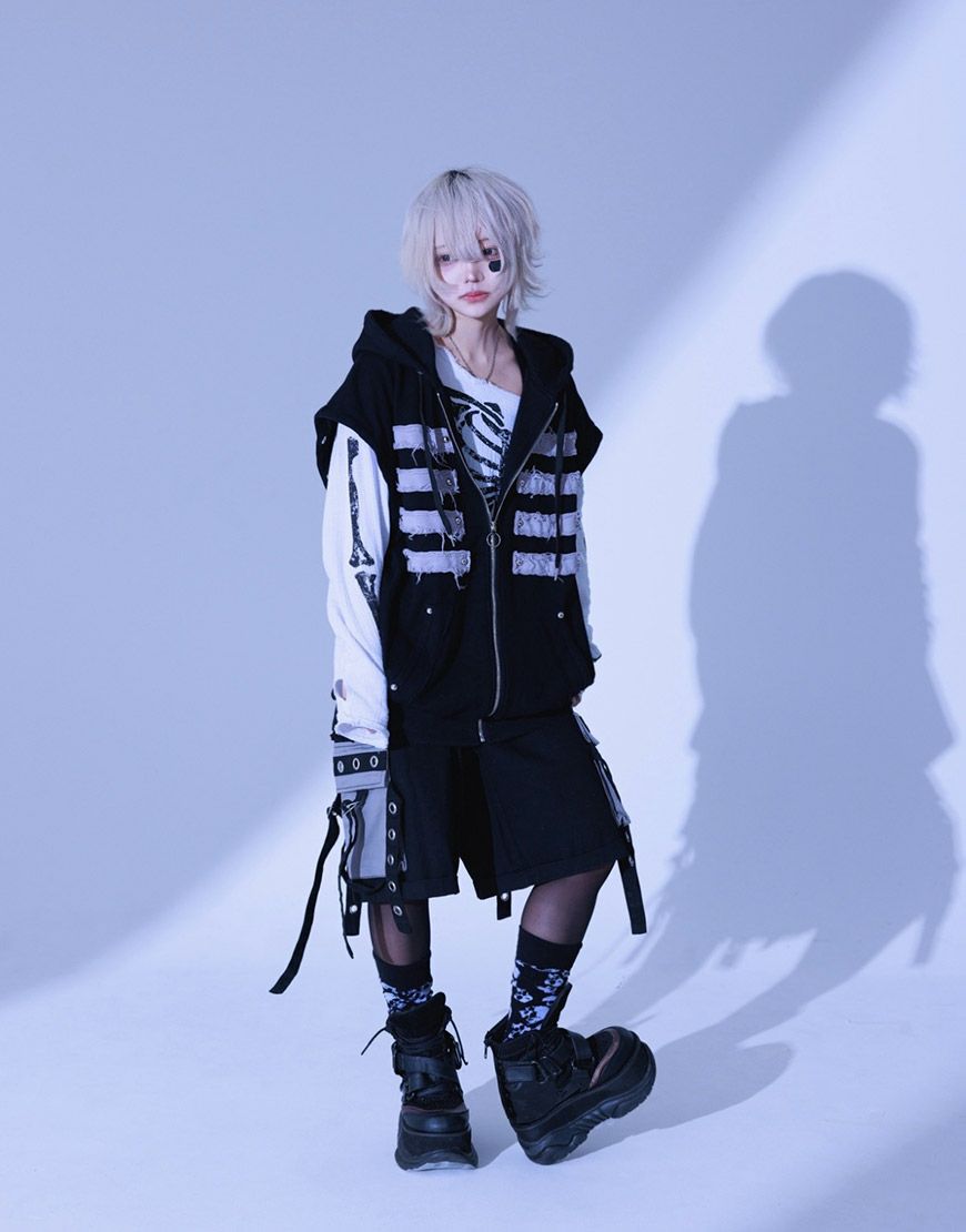 Gamchu【ガムチュ】我儘に分解分離パッチフーディー/全2色 