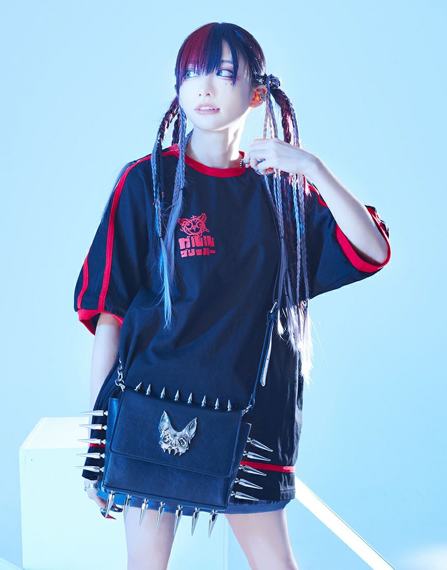 000000000979-01-l.jpg?t=  