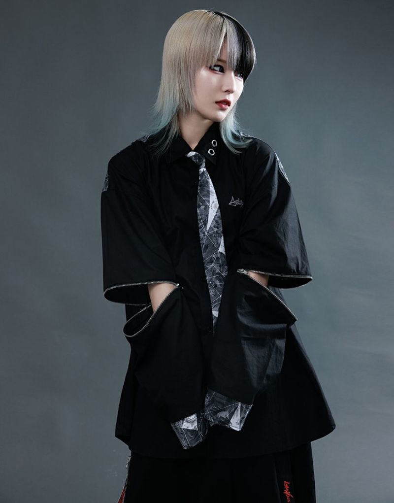 AdaNous【アダナス】backslit shirt/全2色