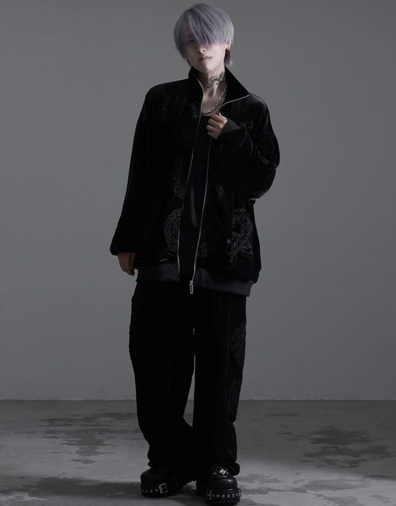 ililil【イルイルイル】【地元で最恐の奴のパンツ】和柄刺繍ベロア ililil【イルイルイル】【地元で最恐の奴のパンツ】和柄刺繍ベロア