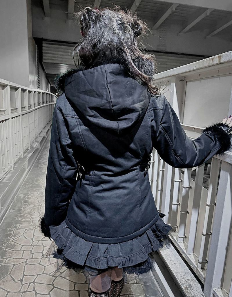 ililil ぬた。コラボ　フード付きフリルジャージ　中古 ililil ぬた。コラボ フード付きフリルジャージ