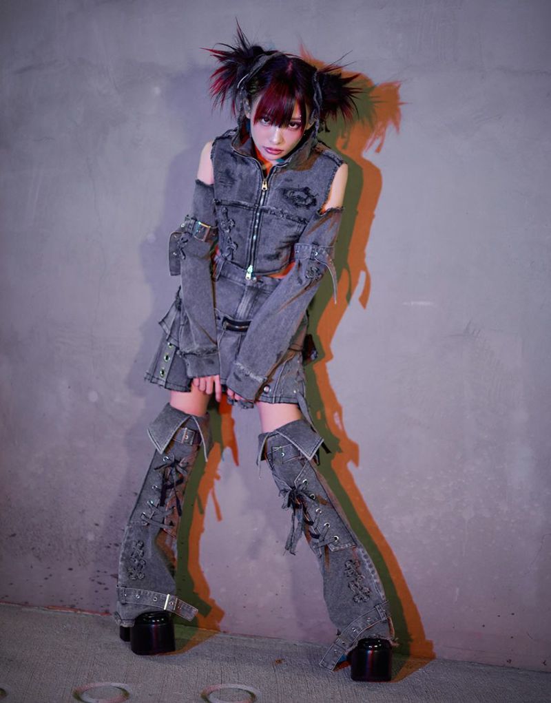 Grrr the Lipper ガルルザリッパーケロイドデニム グレー Grrr the Lipper【ガルルザリッパー】ケロイドデニム-脛骨-/全2色