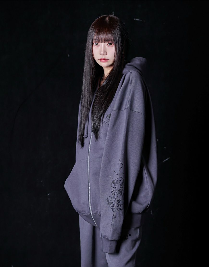REFLEM【レフレム】クロス刺繍ジップアップパーカー/全3色