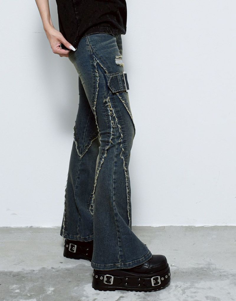 REFLEM ／ レフレム カッティングデニムパンツ REFLEM/レフレム』カッティングデニムパンツ（デニムパンツ