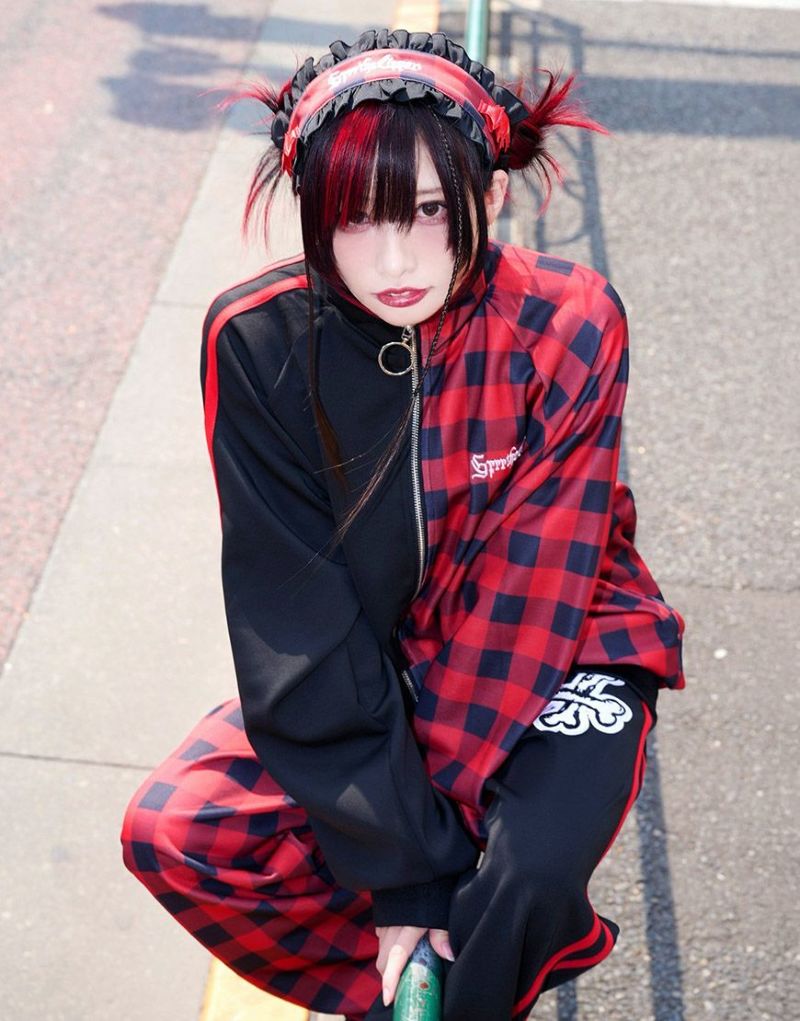 Grrr the Lipper【ガルルザリッパー】満身創痍ジャージ~分裂 Grrr the Lipper【ガルルザリッパー】満身創痍ジャージ~分裂