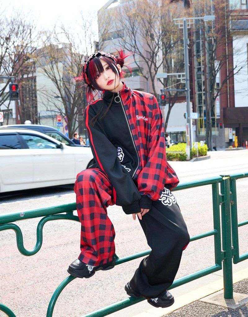 Grrr the Lipper【ガルルザリッパー】たいいくのじかんへっど Grrr the Lipper【ガルルザリッパー】たいいくのじかんへっど