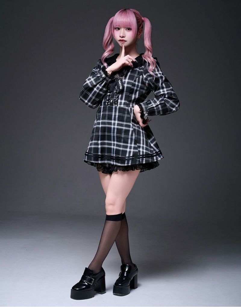 TRAVAS TOKYO ボンテージノースリーブジャケット　ミニスカート TRAVAS TOKYO ボンテージノースリーブジャケット ミニスカート
