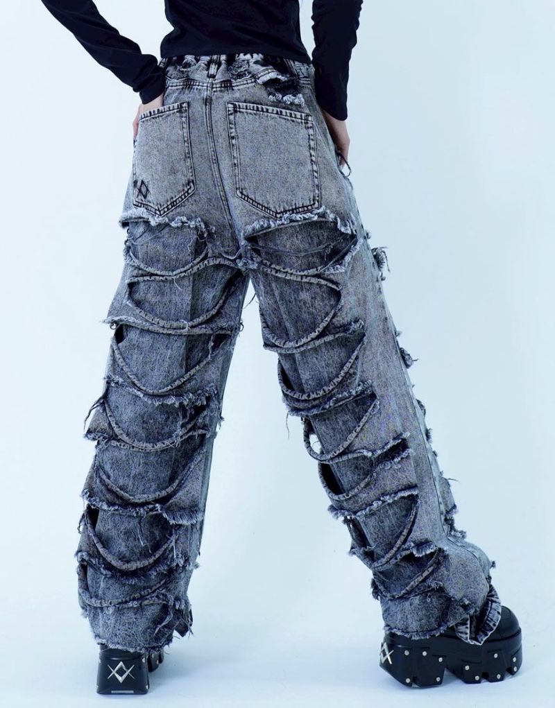 REFLEM ／ レフレム カッティングデニムパンツ REFLEM/レフレム』カッティングデニムパンツ（デニムパンツ）｜REFLEM