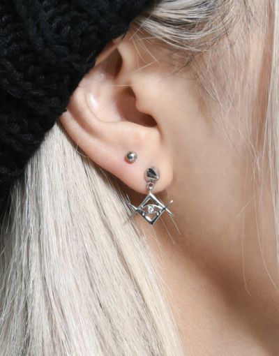 DimMoire【ディムモアール】骨型ピアス/Silver